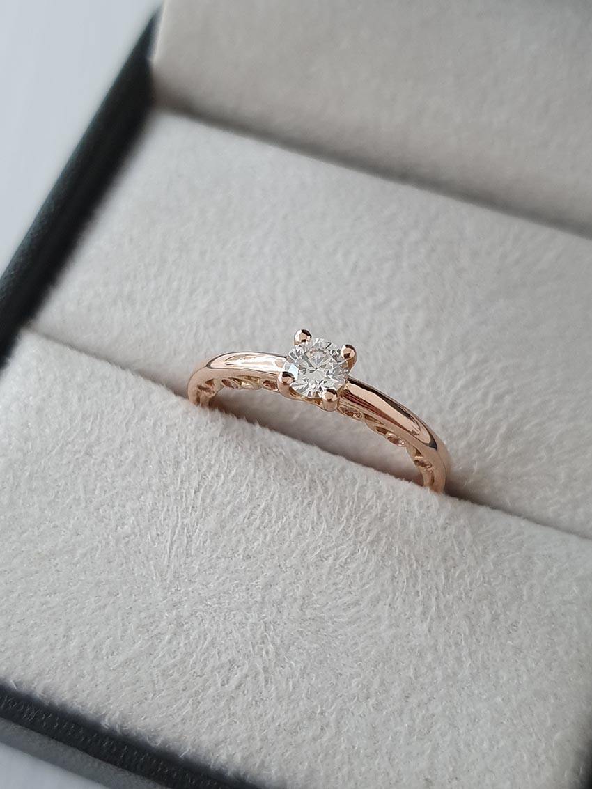 anel de noivado em ouro rosé 18k