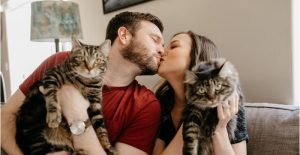 25 fotos inspiradoras para casais apaixonados por cães e gatos