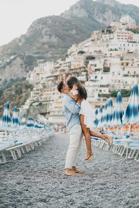 casal apaixonado na Itália em lua de mel