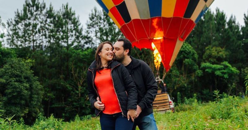Pedido de casamento no balão: uma história de amor que deu match!