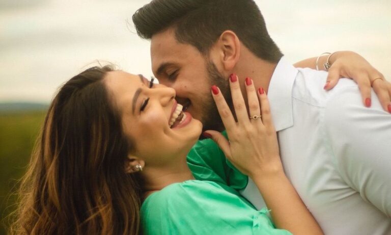 Leia mais sobre o artigo Pedido de casamento na praia: surpresa inesquecível ao pôr do sol