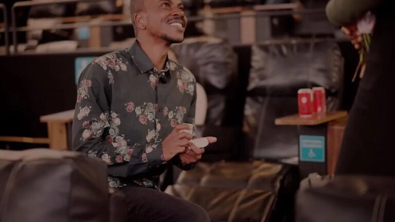 Leia mais sobre o artigo Pedido de casamento no cinema: um pedido inspirado na série “Todo Mundo Odeia o Chris”