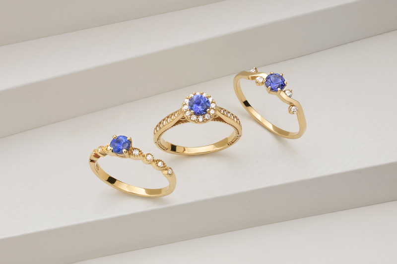 anel com pedra colorida para noivado