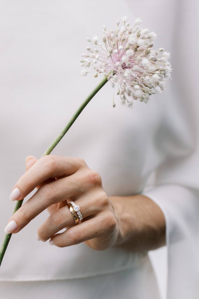 aliança de casamento tradicional