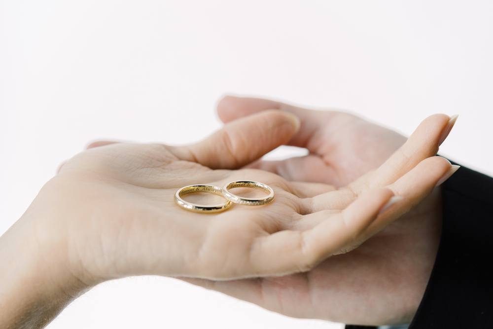 gravações personalizadas para alianças de casamento
