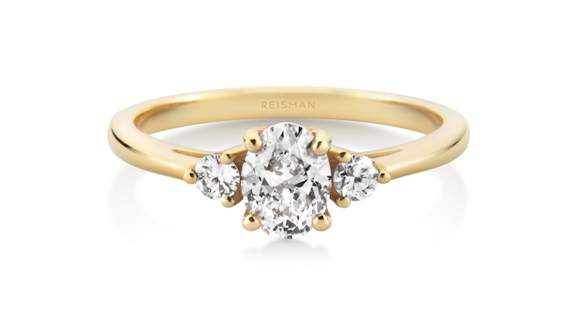 anel de noivado com diamante oval