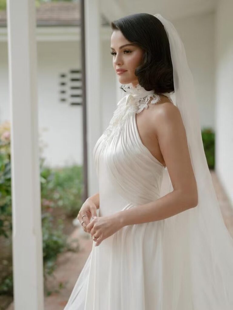 vestido de casamento de Selena Gomez