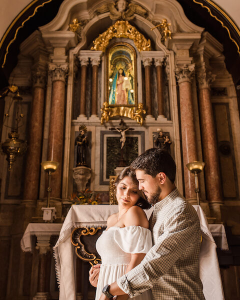 ensaio pré-wedding em igreja